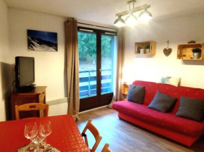 Appartement ski-in/ski-out, 2 pièces, pour 6, proche école de ski - FR-1-771-78